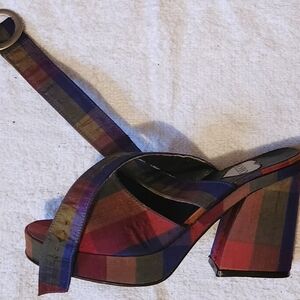 Plaid Chunky XOXO Heel Wrap Strap Sandals | Retro Statement Heels | Size 8